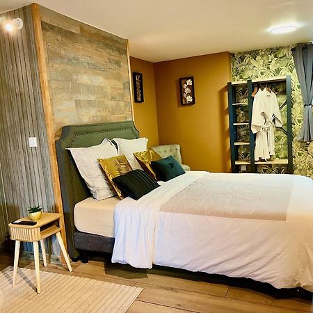 Le Manoir Des Haies Spa Les Champs-Géraux Eksteriør billede