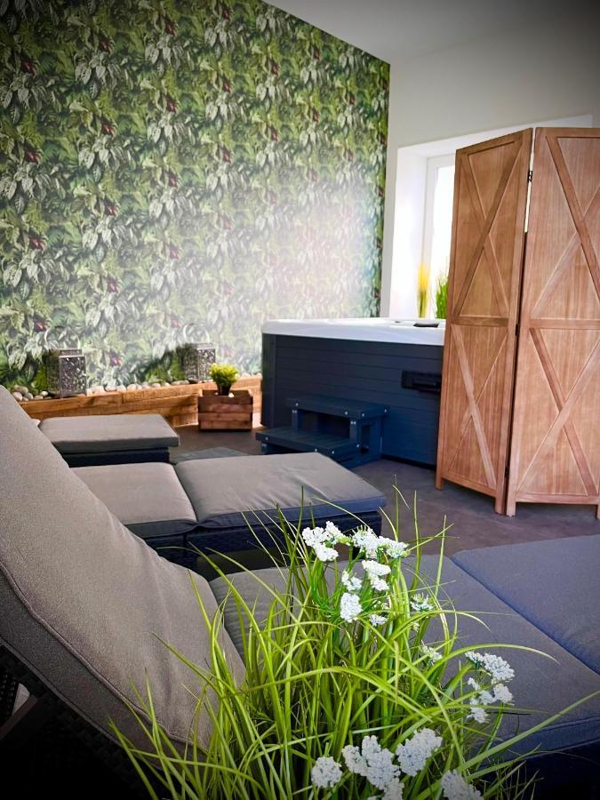 Le Manoir Des Haies Spa Les Champs-Géraux Eksteriør billede