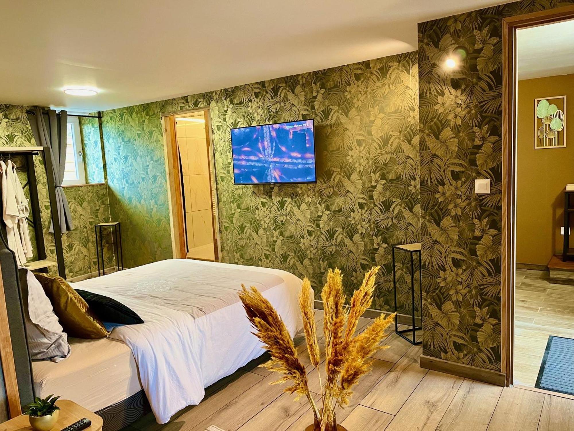 Le Manoir Des Haies Spa Les Champs-Géraux Eksteriør billede