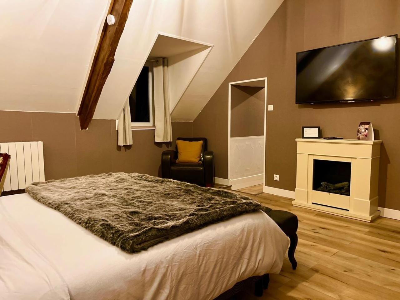 Le Manoir Des Haies Spa Les Champs-Géraux Eksteriør billede
